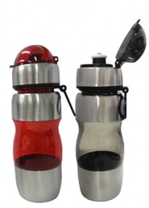 Squeeze de Inox com plstico resistente, capacidade para 450 ml.