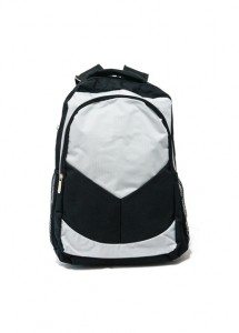 Mochila com ala acolchoada, dois compartimentos, espao para nootbook e bolsos laterais.